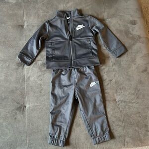 Baby Nike set! Size 12 Months
